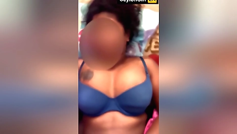 Indian sex tape showing a brunette slut sucking a cock