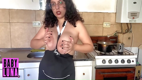 Amateur solo video with a hot brunette taking off jeans