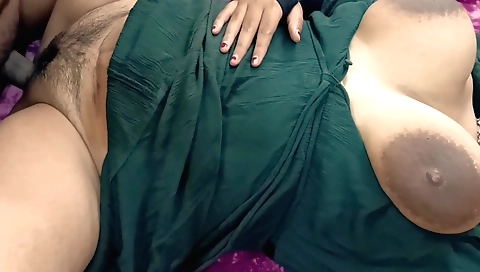Indian brunette hottie fucked on the jungle in outdoor