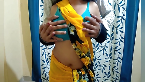 Mature Indian girl with a shaved pussy 20+ in college room