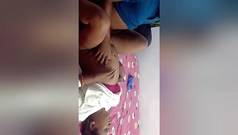 Indian amateur girl with a nice body and a nice hole
