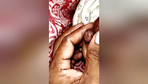 Indian babe gets fucked in the kitchen in homemade porn video