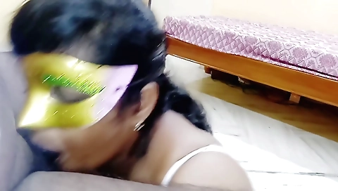 Horny girl gets fucked by a horny dude in a facial