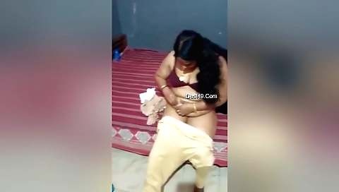 Big tits brunette indian mallu cpl gets fucked in bed