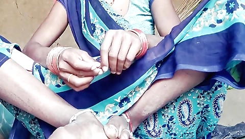 Hot bhabhi sex with a guy in a sexy indian bhabhi clip