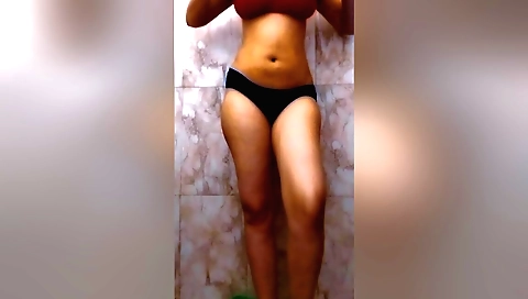 Sexy amateur video with a sexy blonde with big boobs