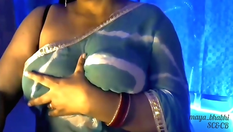 Bhabhi shows her lovely tits in amateur solo video