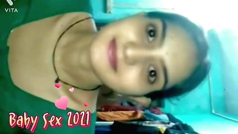 Indian brunette gets banged by her husband's friends