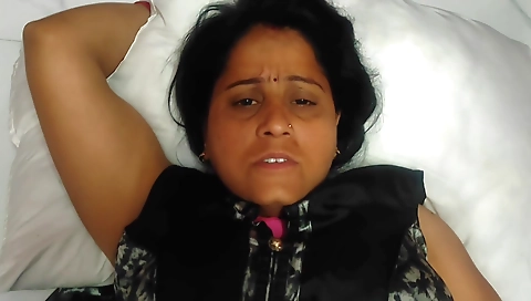 Indian hairy babe gets her pussy penetrated by her lover