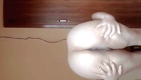 Hot shower for a hot female with a nice shaved pussy