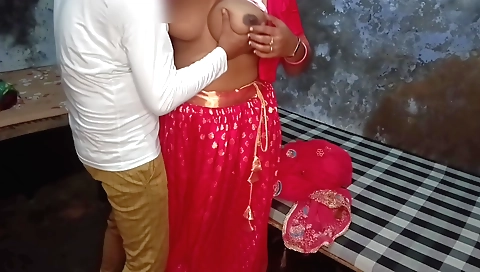 Indian porn video with a blonde babe with a pink pussy