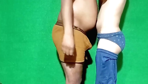 Indian housewife makes her husband happy in the kitchen