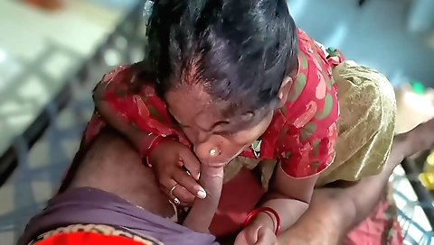 Indian amateur sex video in a white dress and jeans