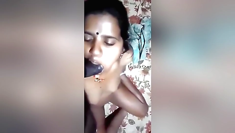 Indian wife fucks her new boyfriend in her tight pussy