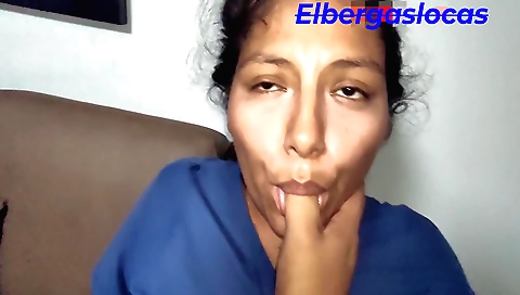 I fuck my stepsister with a massage and make her squirt