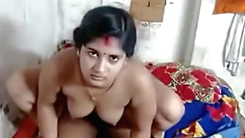 Creampie creampie from a hairy brunette on web cam video