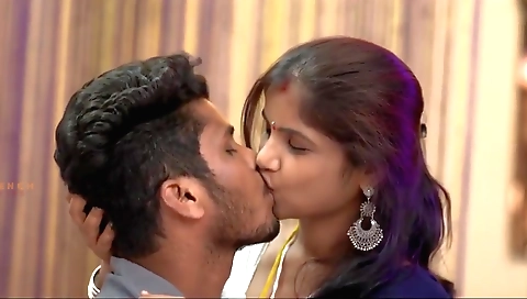 Indian hottie with sexy outfit is playing with her big booty
