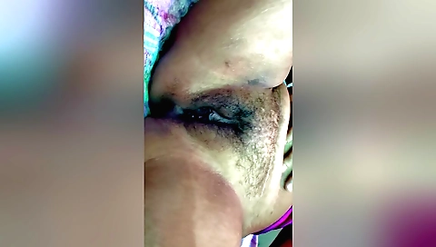 I have a hairy pussy and a good time in a solo scene