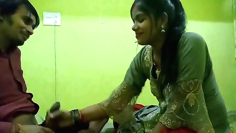 Indian hottie fucks her boyfriend in a hot hd sex video