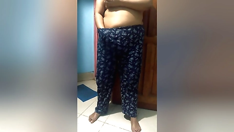 Indian beauty masturbating in front of my amateur webcam