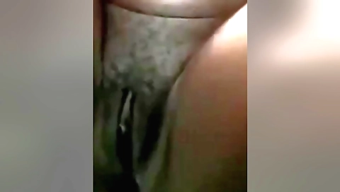 Indian amateur video shows girl masturbating on camera