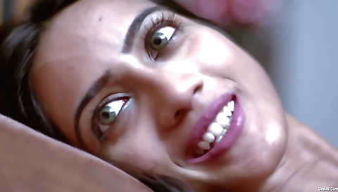 Brunette with a nice face is ready to give a blowjob