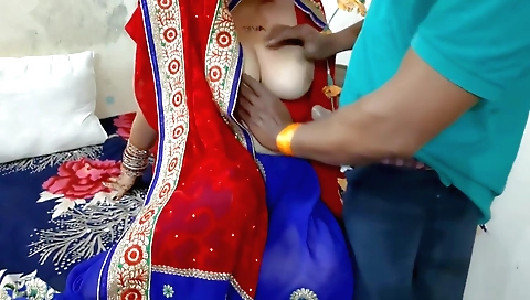 Indian chick with big round ass and big tits on webcam