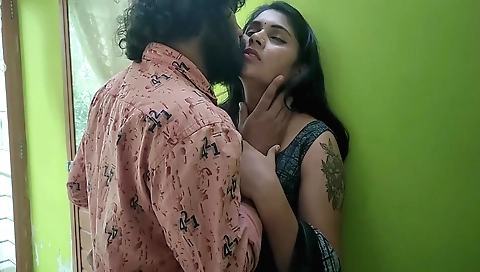Indian hottie navel romance in vaishnavy and sharun raj