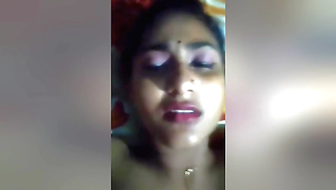 Indian brunette bhabhi dehati fucked by a big white dick