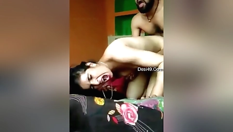 Indian beauty fucked on cam with small tits in hot clip